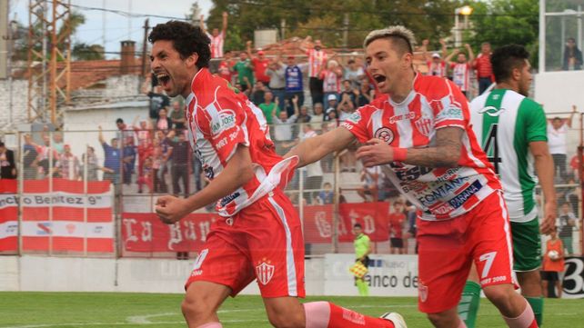 Otra derrota del Decano ante un rival directo