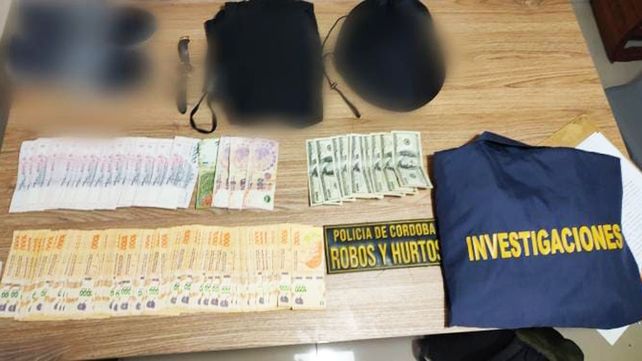 Un hombre de 39 años fue detenido en Córdoba. Es el presunto autor de varios robos en el barrio Santa Cándida de Paraná. Investigan si hubo entregador&nbsp; 