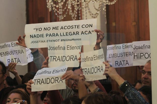 El boleto se va a 12,40 pesos y se subsidiará a las empresas  para frenar suba superior