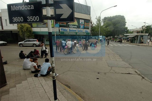 Cortes de la  CCC en distintas partes de la ciudad por subsidios laborales