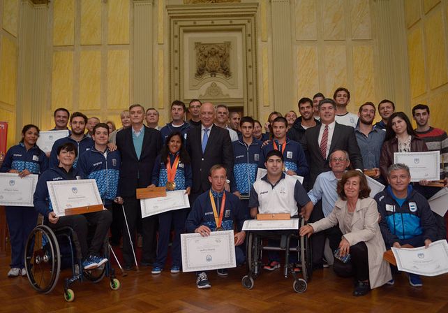La provincia reconoció a los santafesinos que participaron de los Juegos Panamericanos y Parapanamericanos 2015