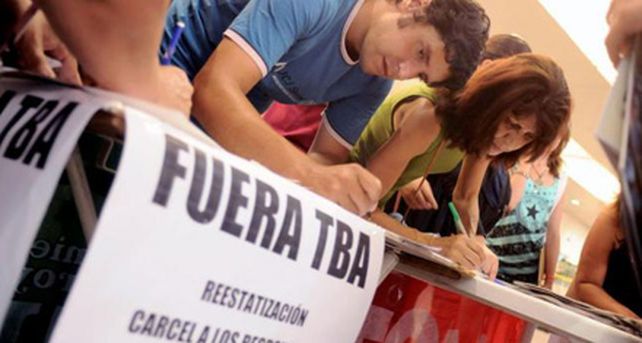 Una organizaci&oacute;n de usuarios le exige al Estado que controle los trenes