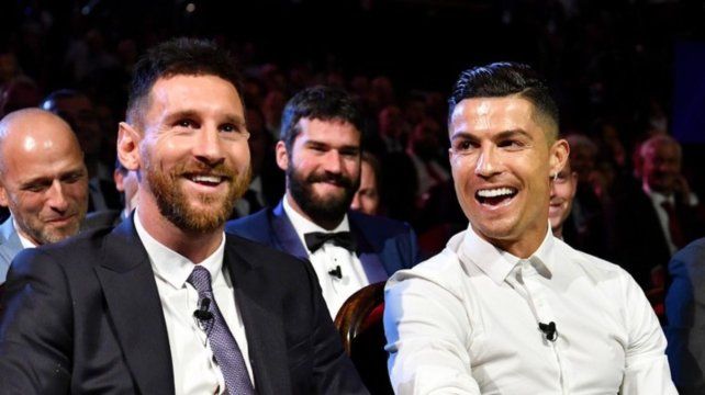 Lionel Messi y Cristiano Ronaldo son algunos de los deportistas mejores pagos del mundo.