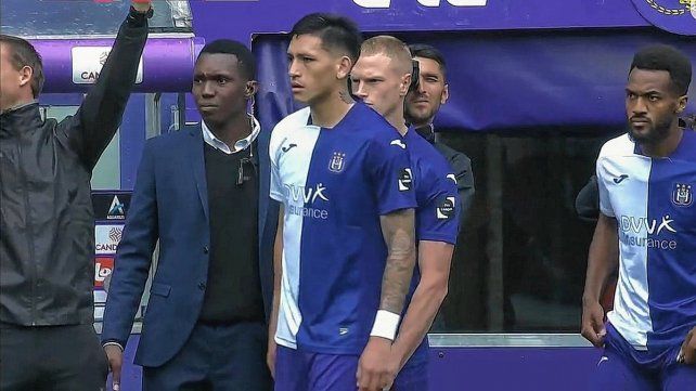 &nbsp;Luis Vázquez