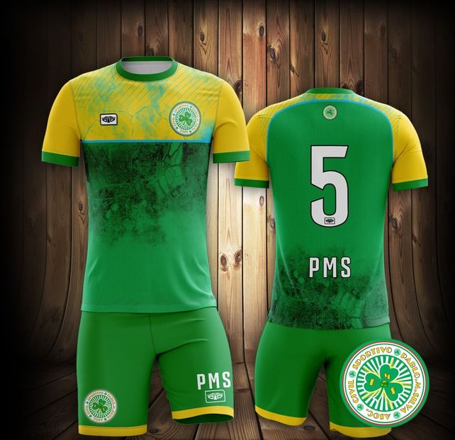 Las flamantes camisetas del club de fùtbol PMS (Pablo Maximiliano Silva)&nbsp; que jugará en la C de la Liga Rosarina.&nbsp;