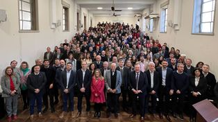 La deuda del Estado nacional con la provincia puso en suspenso las diferencias entre los distintos espacios opositores.&nbsp;