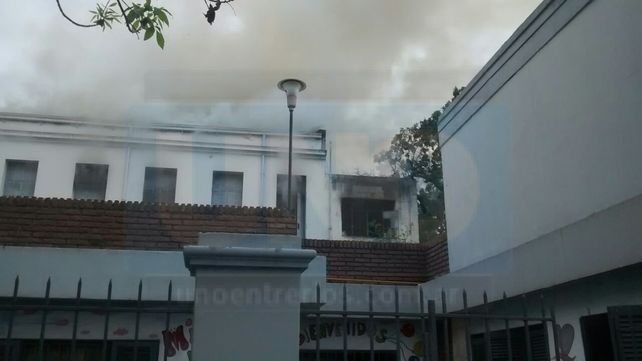 Incendio de la escuela Rivadavia: El Jefe de Bomberos descartó desperfecto en el cableado