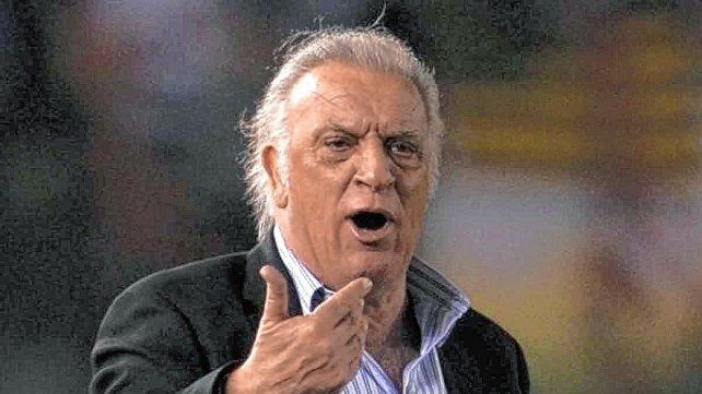 Internaron a Alfio Basile tras sufrir un ACV y ser diagnosticado con demencia vascular.