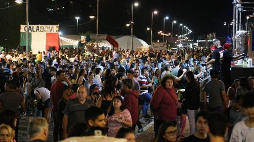 La Fiesta de las Colectividades desafía las lluvias de El Niño y arranca el 6 de noviembre
