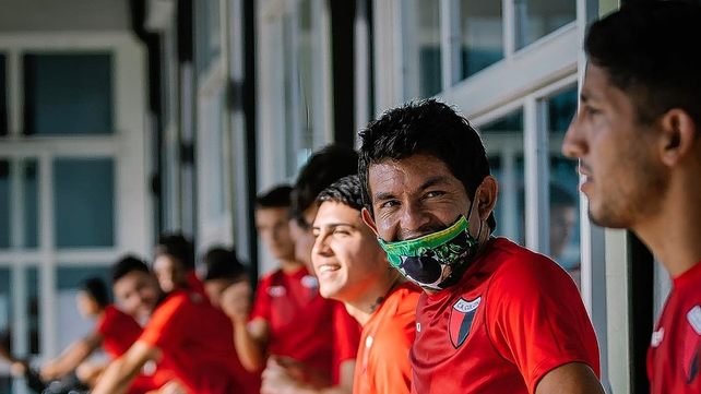 Las dudas de Domínguez en Colón para el Clásico Santafesino