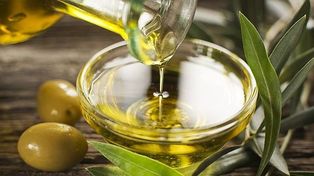 La Anmat prohibió el uso de dos marcas de aceite de oliva y de un endulzante