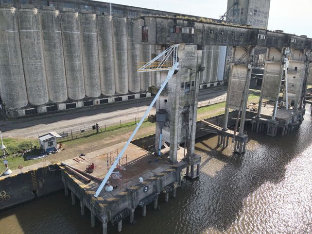 Mejorar la productividad y hasta crear un Paseo Ferroportuario: invertirán más de $1.100 millones para transformar el Puerto Santa Fe