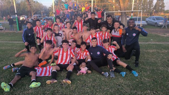 Campeones II. La selección sub-13 se quedó con la Copa de Oro
