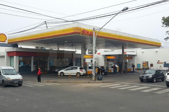 Preocupación del dueño de una estación de servicio por desbordes en los festejos