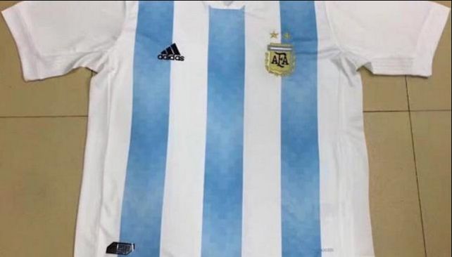 Se filtró la camiseta de Argentina en Rusia