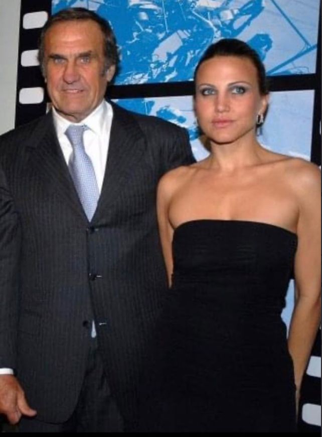 Carlos Reutemann junto a Cora