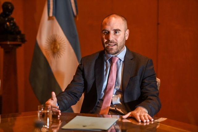 El exministro de Economía Martín Guzmán se refirió al escándalo cripto en torno a Javier Milei.