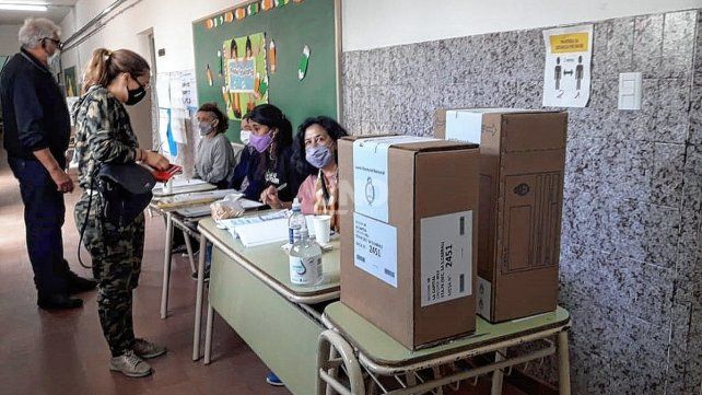 Santa Fe va a las urnas para elegir cargos nacionales y locales