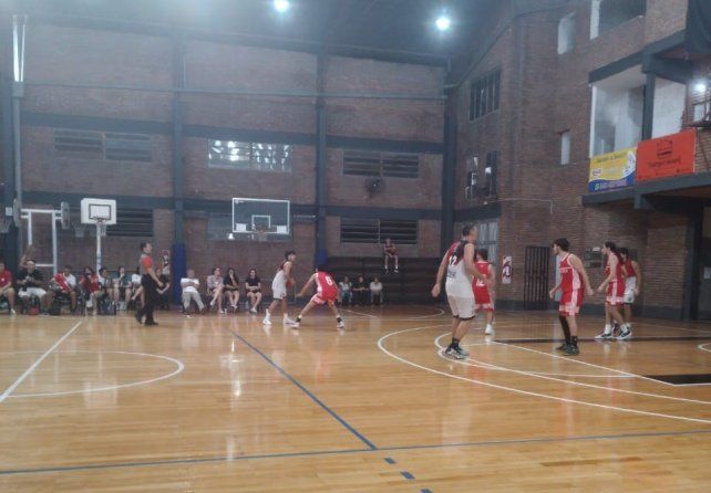 Torneo Apertura: festejos de Almagro, Rivadavia y Santa Rosa en el arranque