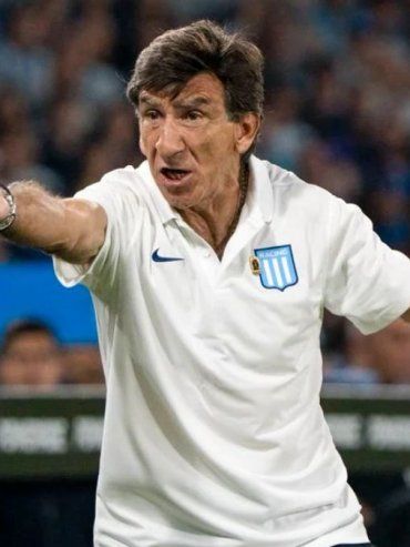 Racing tendrá dos bajar importantes de cara al choque con Estudiantes