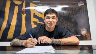 Juan Giménez renovó su contrato con Central.&nbsp;