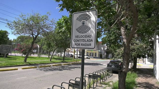 Una abogada logró que le anulen 13 fotomultas del radar de Marcial Candioti y abre la puerta a nuevos reclamos