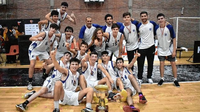 La Selección U15 de Santa Fe ganó en el Roque Otrino el título provincial de Básquet contra Venado Tuerto.