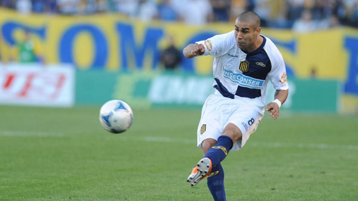 El minuto a minuto entre el canalla y el torito de Mataderos