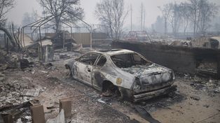 Se duplicó el área afectada por el enorme incendio forestal en el oeste de Canadá