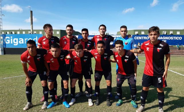 Colón sumó una nueva derrota en Reserva