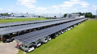 Secco inauguró su carport solar en Rosario para 360 vehículos