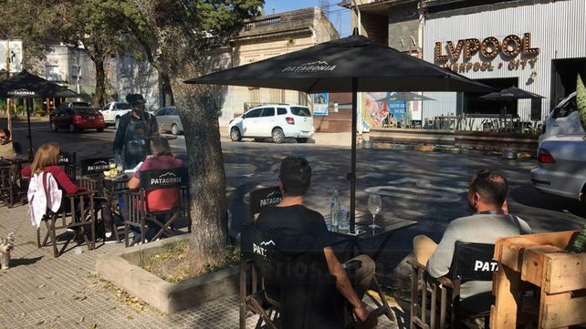 Fotos: las mesas y la gastronomía recibieron a sus clientes