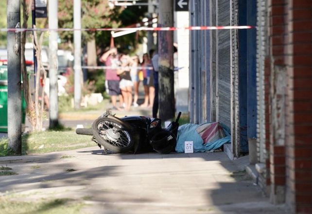 Detuvieron al motochorro que huyó tras enfrentarse a balazos con un policía de civil en zona sur