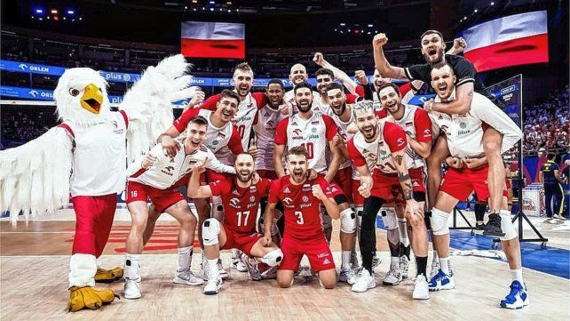 Los jugadores de Polonia festejan el título en la Liga de las Naciones.