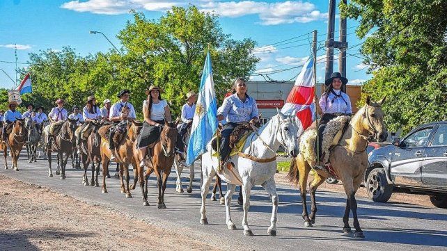 Asociaciones tradicionalistas de Ramírez participarán en el desfile para abrir la Fiesta Patria