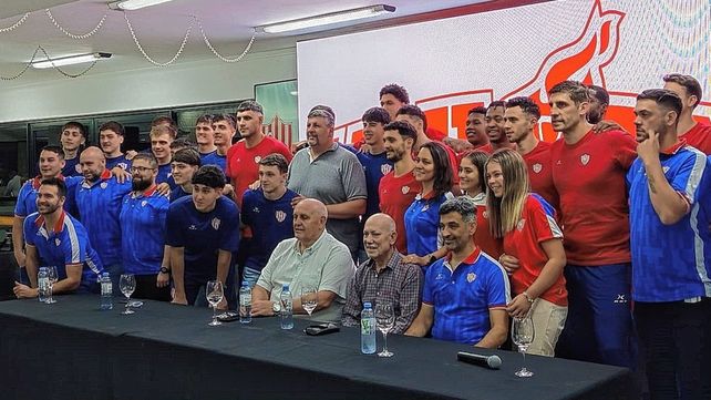 Unión presentó el plantel para la Liga Nacional 2024/25