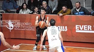 Jerónimo Suñe fue la gran figura de San Isidro por la Liga Argentina de Básquet.