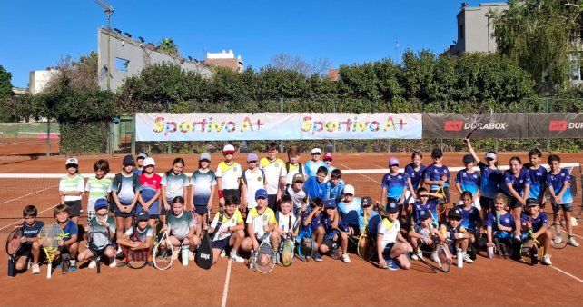 Minitenis en el Sorrento Open. El Encuentro Sub 10 Etapa Verde fue organizado por la Asociación Rosarina de Tenis (ART) bajo la coordinación general de la profesora María Julia Sesma.  