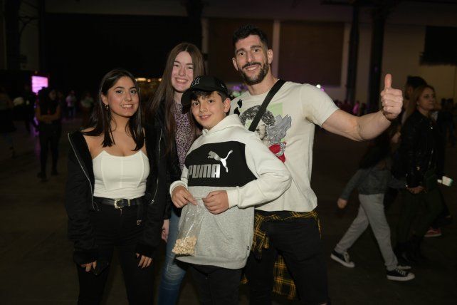 Iara Franchetti, Victoria Martinez, Edu Zuccali y Felipe Bolgnese