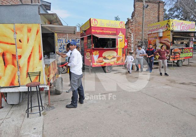 Los carribares de Bulevar fueron trasladados a Castellanos y Pedro Vittori. Foto: Manuel Testi / Diario UNO Santa Fe