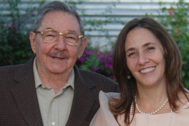 Niegan que la hija de Raúl Castro haya estado en el avión que se estrelló