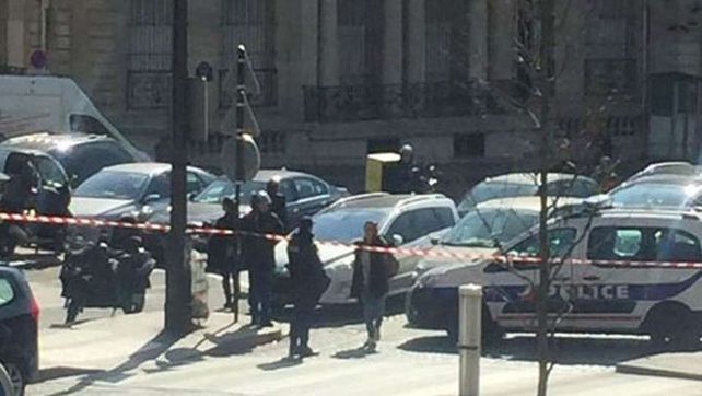 Una carta bomba explotó en una oficina del FMI en París