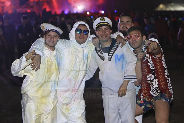 El segundo envío de las fotos en la Fiesta de Disfraces 2018