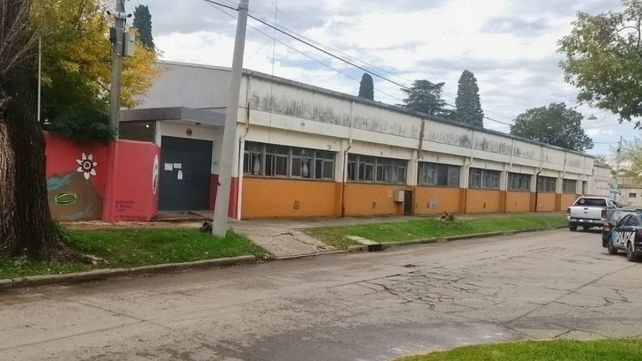 Escuela Uruguay en Salvat al 1100