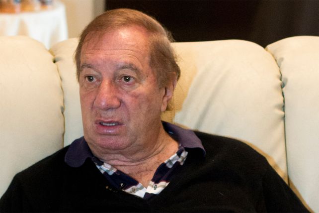 Bilardo defendió a Messi y dijo que el rosarino volverá al seleccionado.