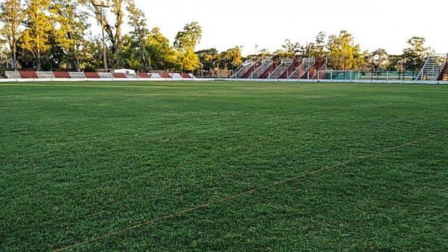 Un remisero impidió que se robaran indumentarias y elementos deportivos del club Libertad de Concordia.