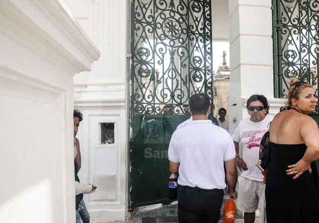 Está cerrado al público transitoriamente el Cementerio Municipal por un desmoronamiento