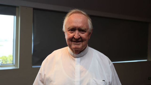 Loable labor. En 2015 el sacerdote fue reconocido como personaje destacado por diario UNO.