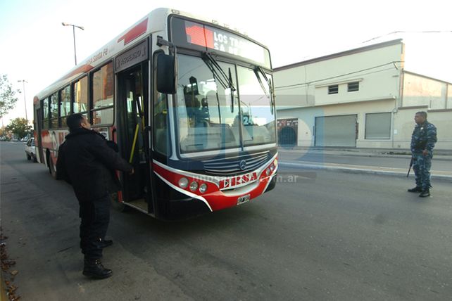 Habrá 25 puestos de control para los colectivos cancheros a Colón
