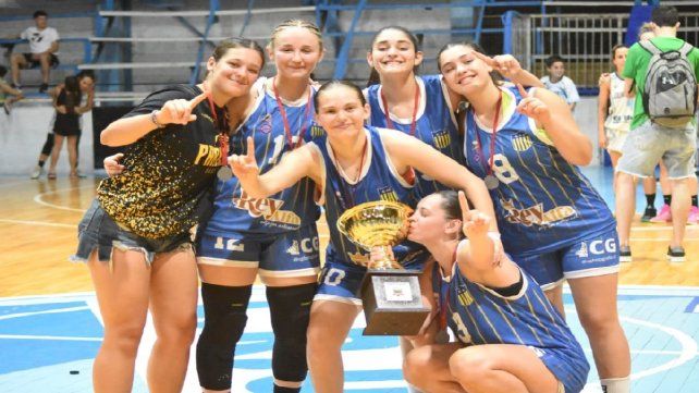 Las formativas de Paracao dijeron presente en el certamen entrerriano.